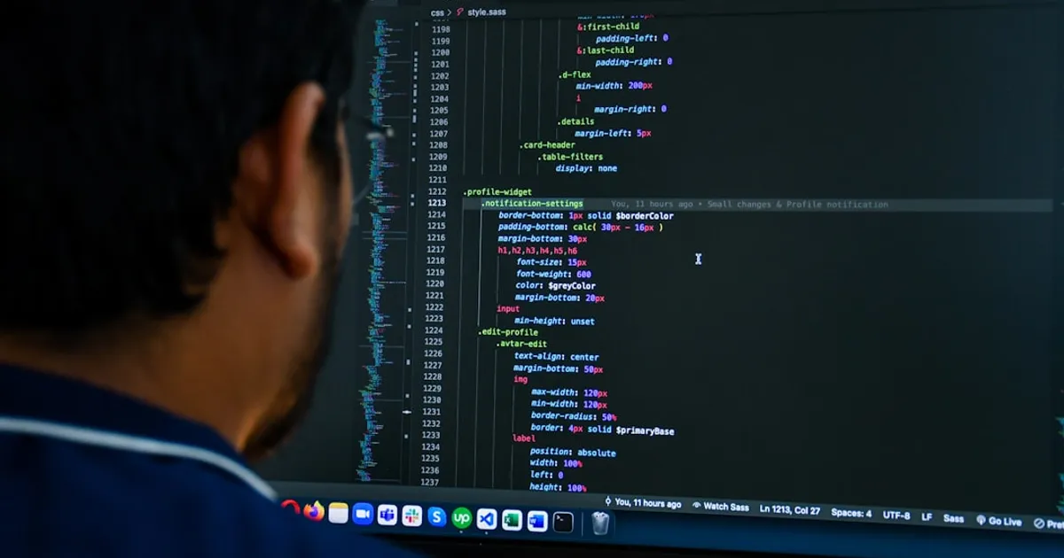 RChat: Browser-Based R Coding Assistant for Researchers Who Don't Write R