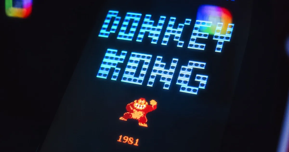 react-waiting-game: 1-bit arcade for your loading states